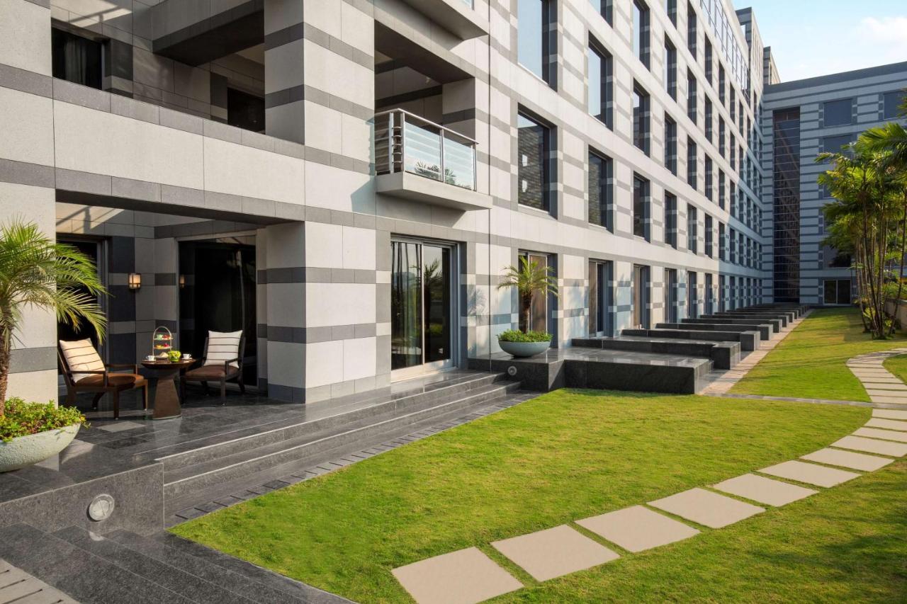 Grand Hyatt Mumbai Hotel And Residences Exterior foto The Park, Hyderabad