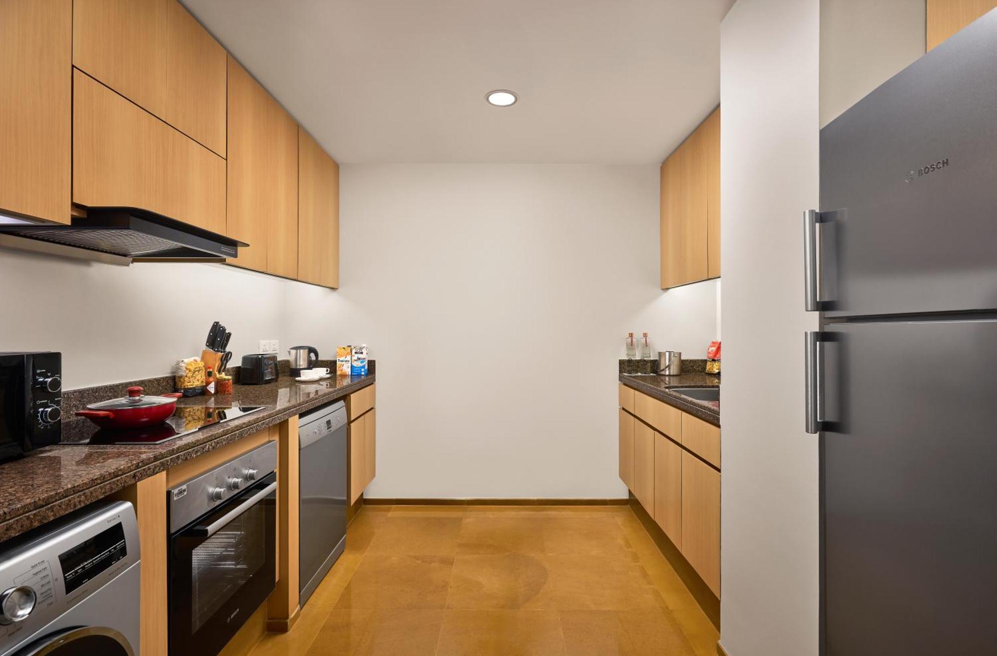 Grand Hyatt Mumbai Hotel And Residences Exterior foto A typical kitchen in a residential apartment